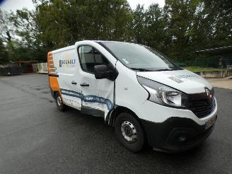 dommages fourgonnettes/vécules utilitaires Renault Trafic TRAFIC 3 COURT PHASE 1 - 1.6 DCI - 16V TURBO 2018/5