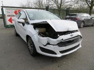 danneggiata veicoli commerciali Ford Fiesta 1ER PROPRIéTAIRE 2015/3