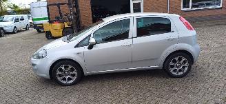 Fiat Punto 0.9 73kw   clima navi 2017/6