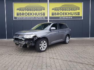 occasion commercial vehicles Mitsubishi Outlander 2.0 PHEV Instyle 2013/12