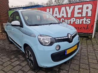 damaged commercial vehicles Renault Twingo 1.0 sce collection 2018/6