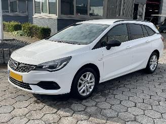 demontáž osobní automobily Opel Astra SPORTS TOURER 1.2 Edition 2021/8