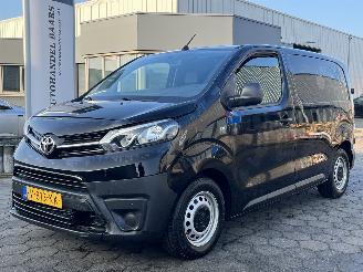 occasion passenger cars Toyota Proace Compact 1.6 D-4D Cool Comfort 2017/12