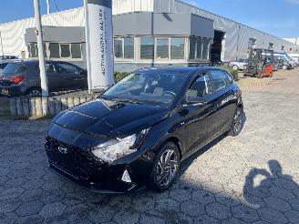 damaged commercial vehicles Hyundai I-20 1.0 T-GDI Comfort AUTOMAAT 2021/11