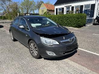 danneggiata veicoli commerciali Opel Astra 1.6 Turbo 2011/6