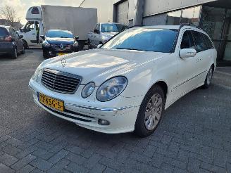 disassembly commercial vehicles Mercedes E-klasse 320 CDI Classic 2005/11