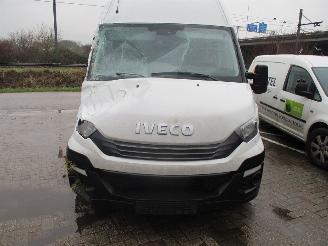 Schade scooter Iveco Daily  2020/1