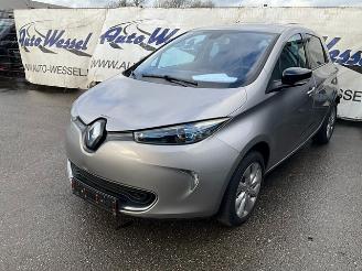 damaged commercial vehicles Renault Zoé  2014/12