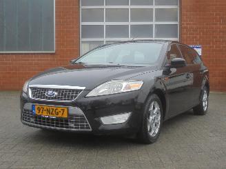Tweedehands auto Ford Mondeo Trend 2.0-16V Stationwagon, Climate& Cruise control, Navi, Trekhaak 2007/11