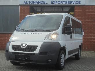 damaged commercial vehicles Peugeot Boxer 2.2 HDI  Premium 9 persoons, Airco, Standkachel 2013/6