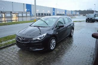krockskadad bil auto Opel Astra 1.2 96 KW ELEGANCE SPORTS TOURER EDITION FACELIFT 2020/10