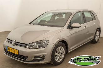 damaged commercial vehicles Volkswagen Golf 1.0 TSI 81.320 km Edition 2016/11