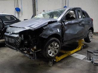 Damaged car Hyundai I-20 i20 (GBB) Hatchback 1.2i 16V (G4LA) [62kW]  (11-2014/08-2020) 2016/9