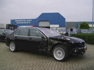 škoda koloběžky BMW 7-serie 750 il limousine 2005/7
