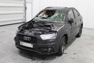 krockskadad bil auto Audi Q3  2014/9