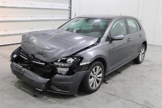 skadebil auto Volkswagen Golf  2019/8